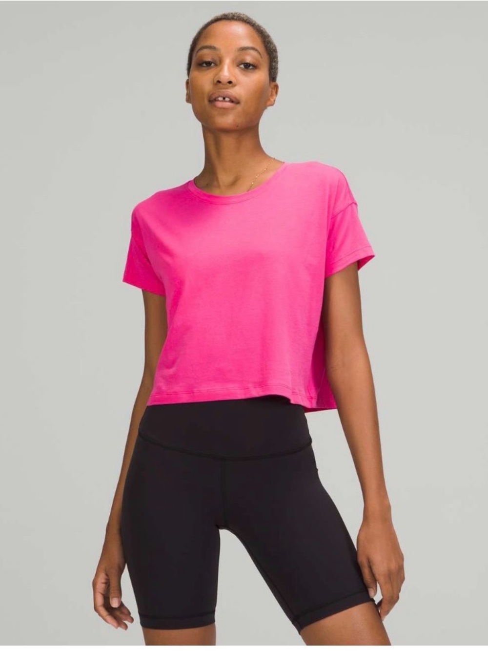 Lululemon Cates Tee
Sonic Pink